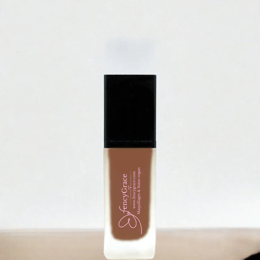Fond de Teint Vegan Hydratant Debora 140 – Fini Lumineux | FencyGrace