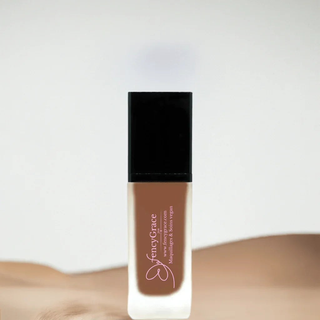 Fond de Teint Vegan Hydratant Debora 140 – Fini Lumineux | FencyGrace