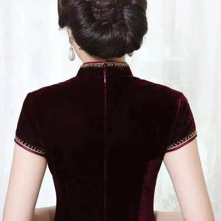Golden Velvet Retro Modified Beaded Medium-length Cheongsam