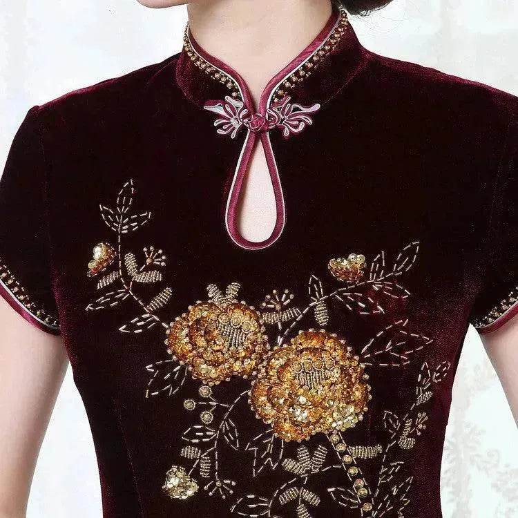 Golden Velvet Retro Modified Beaded Medium-length Cheongsam