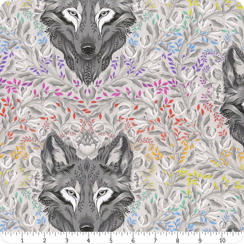 Tula Pink - Gray Work - Wolf of Pink Street - Fog - PWTP256-FOG