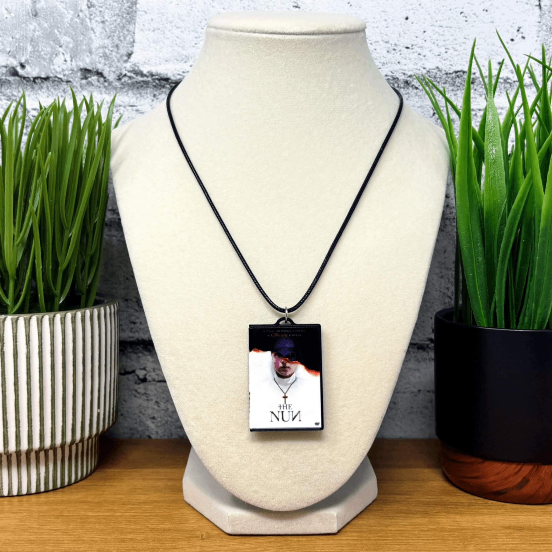 Horror Movies (H-Q) Necklaces