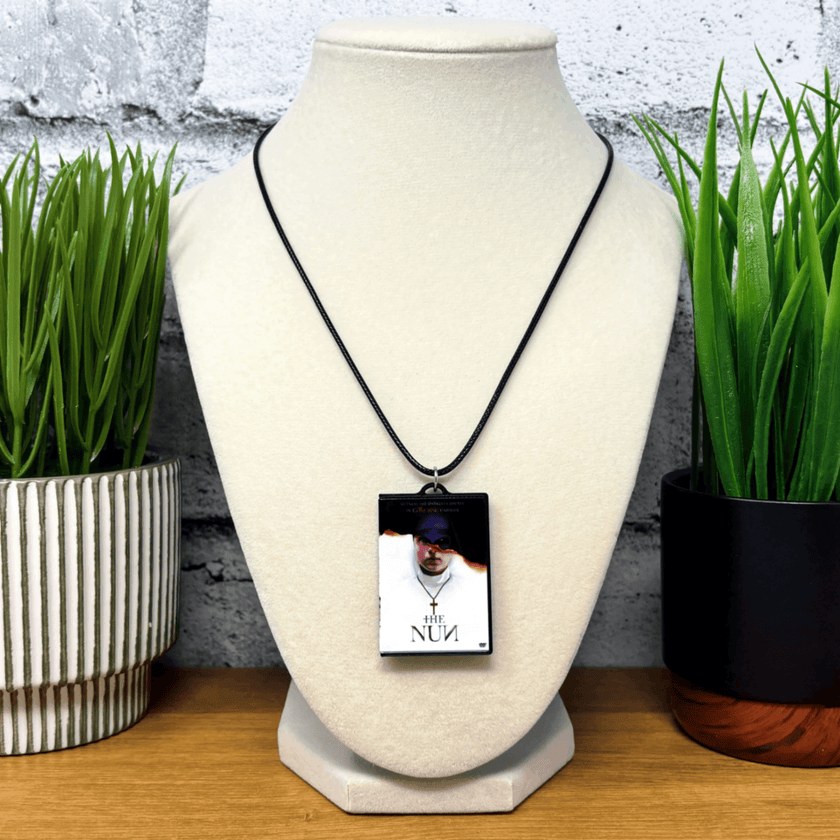 Horror Movies (H-Q) Necklaces