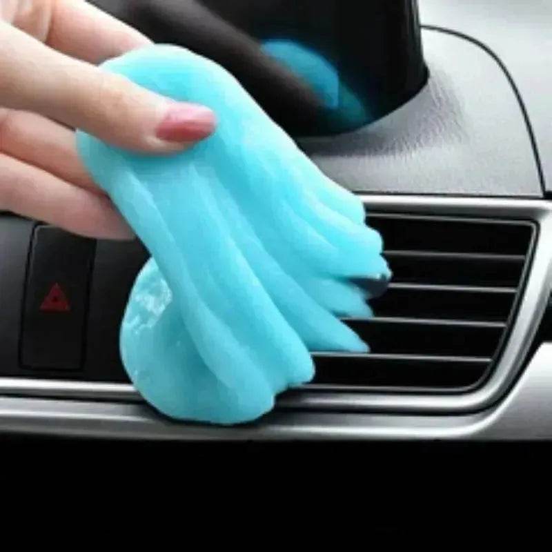 Household Cleaning Silicone Soft Rubber Ball Cart Is Stained With Dust