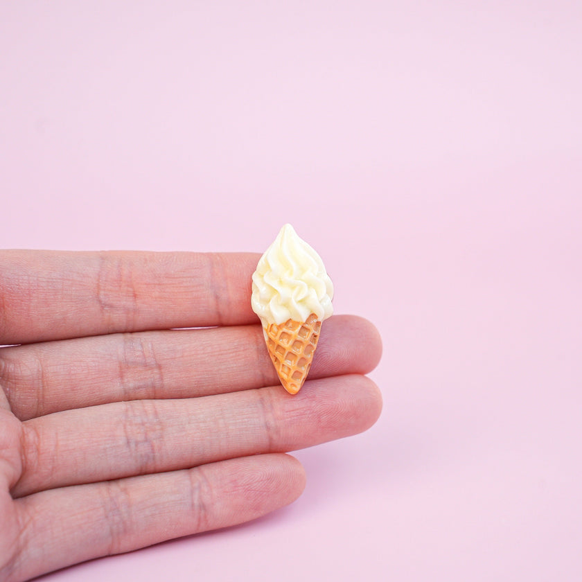 Ice Cream Cone Magnet Set