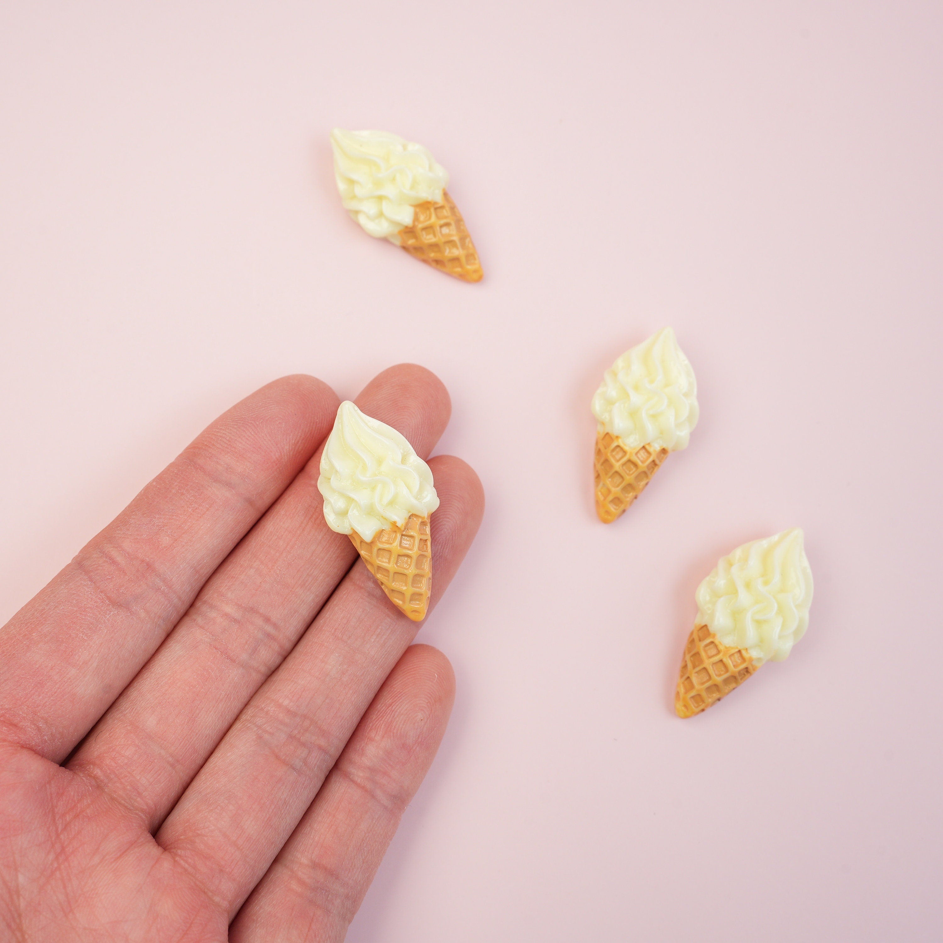 Ice Cream Cone Magnet Set
