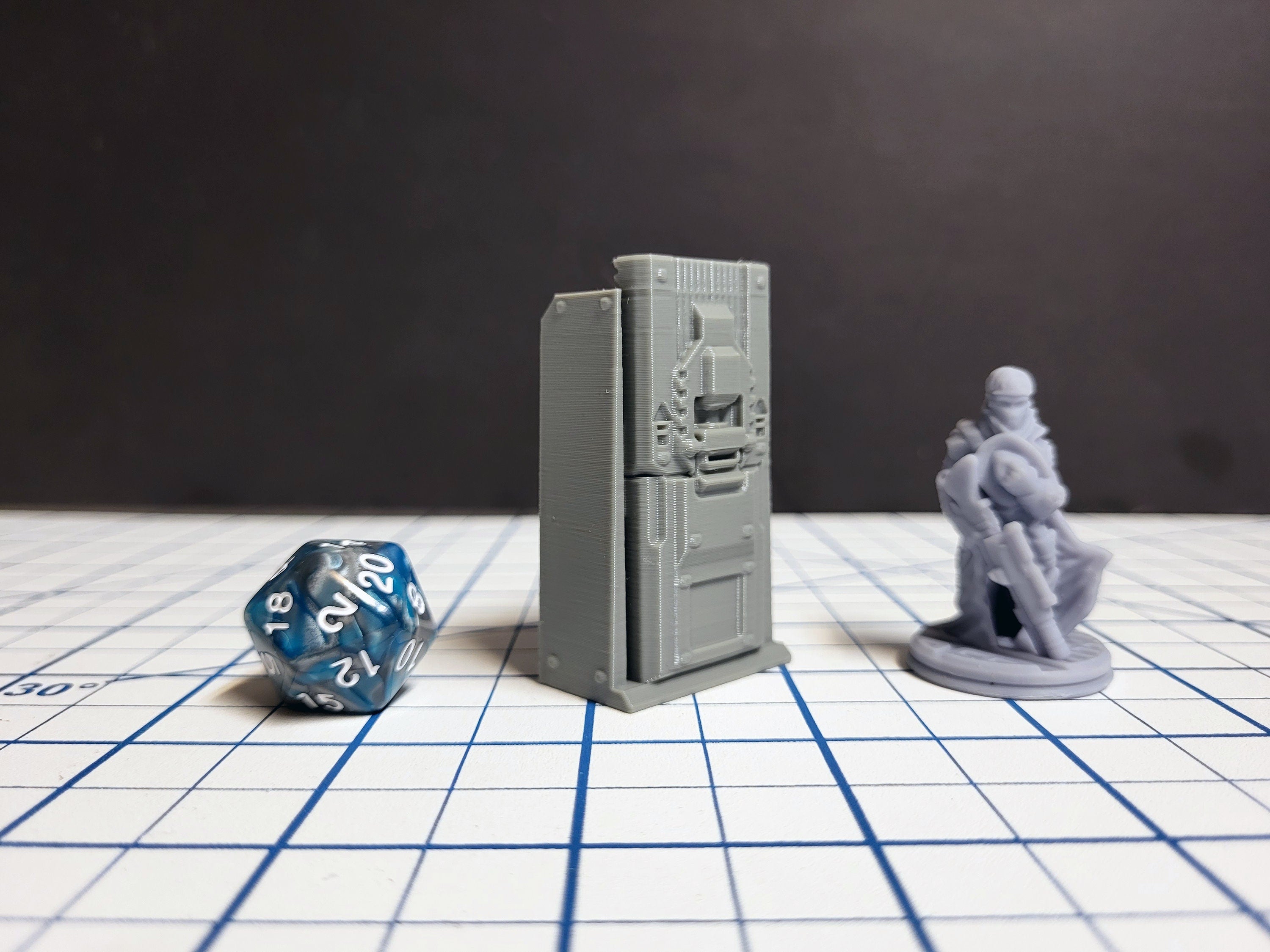 Sci-fi Scenery - Beds, tables, lockers - EC3D Design, Infinity, Legion, Scifi, Cyberpunk, Starfinder, ttrpg terrain, traveller, furniture