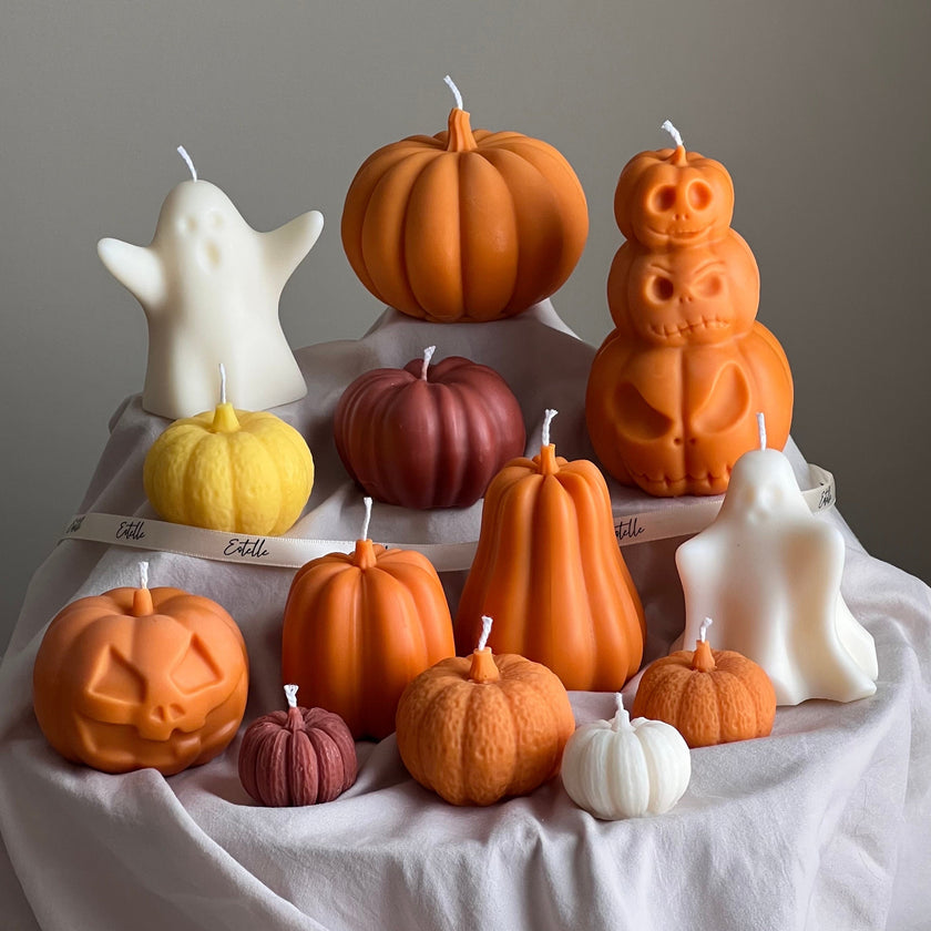Handmade Pumpkin Soy Wax Candle: Autumn Halloween Decor