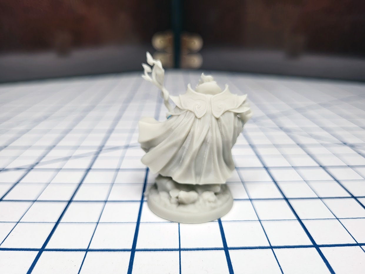 Volrunax Runebeard - Artisan Guild | Dwarf | Wizard | Male | Sorcerer | Warlock | Magic | Caster | Fantasy | DnD | Pathfinder | Frostgrave