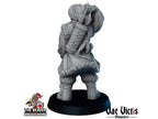 Young Arctic Ranger DnD mini - Vae Victis | Villager | Human | Female | NPC | PC | Hero | Medieval | Winter | Cold | NPC | Fantasy