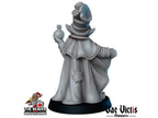 Goblin Merchant DnD mini - Vae Victis | Townsfolk | Artificer | Shopkeeper | Tinker | Gothic | City | Sorcerer | Pathfinder | Alchemist