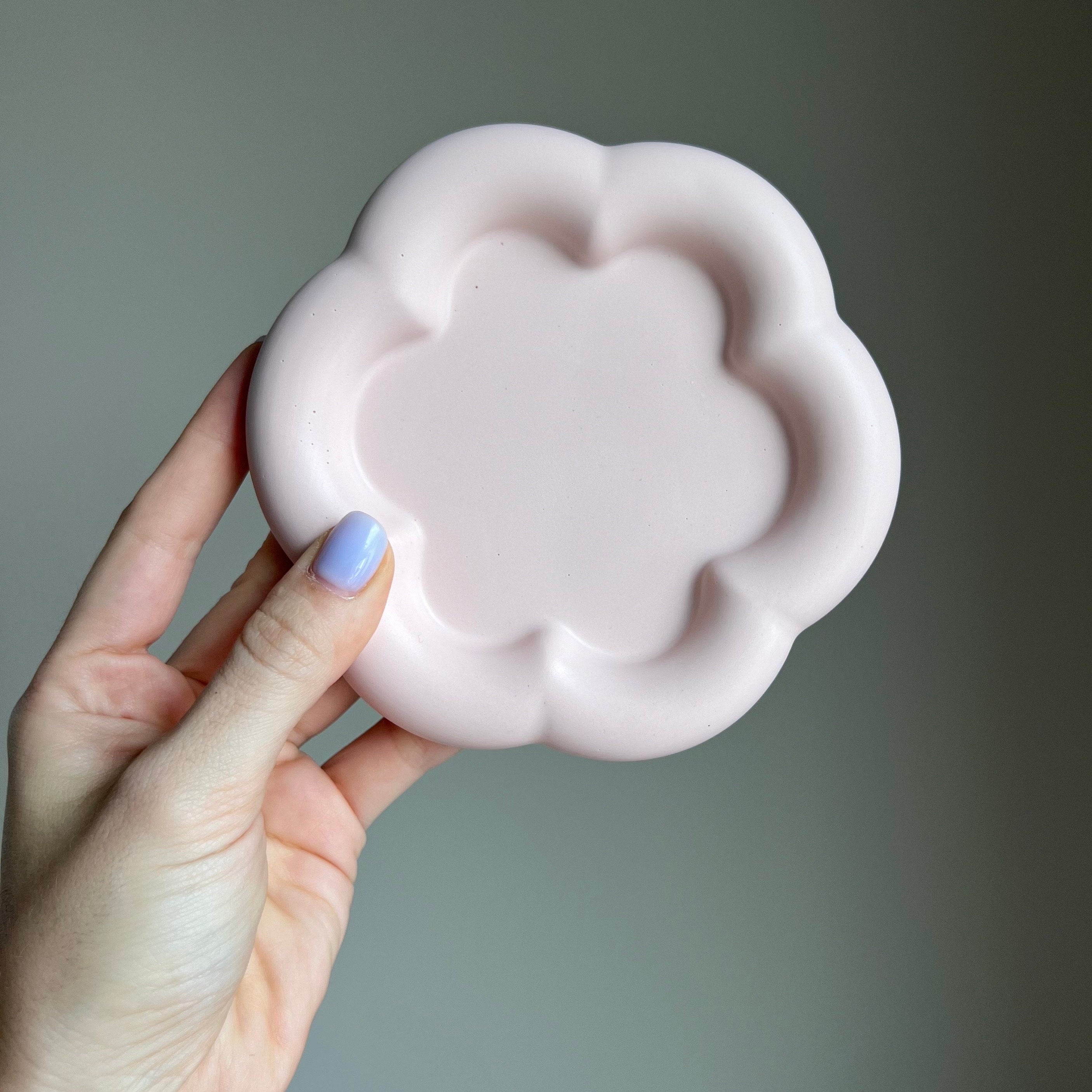 Flower Trinket Tray: Handmade Jesmonite Jewelry Dish