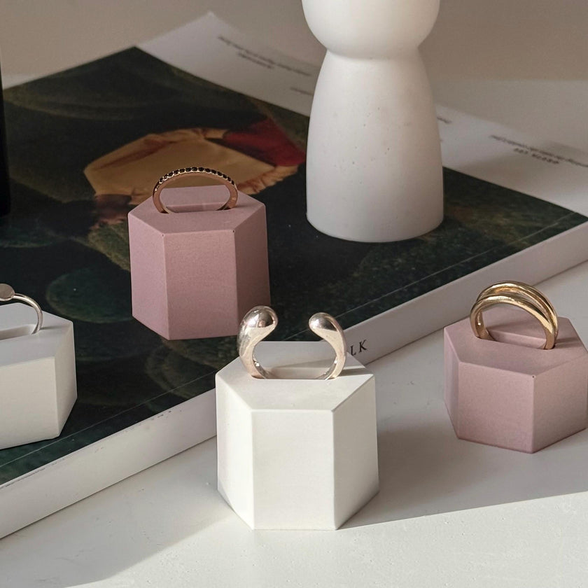 Minimalist Jesmonite Ring Holder: Scandi Home Decor