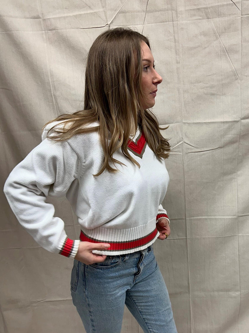 Vintage 80s White V Neck Cotton Sweater With Red Trim Detail | Size L 14-16