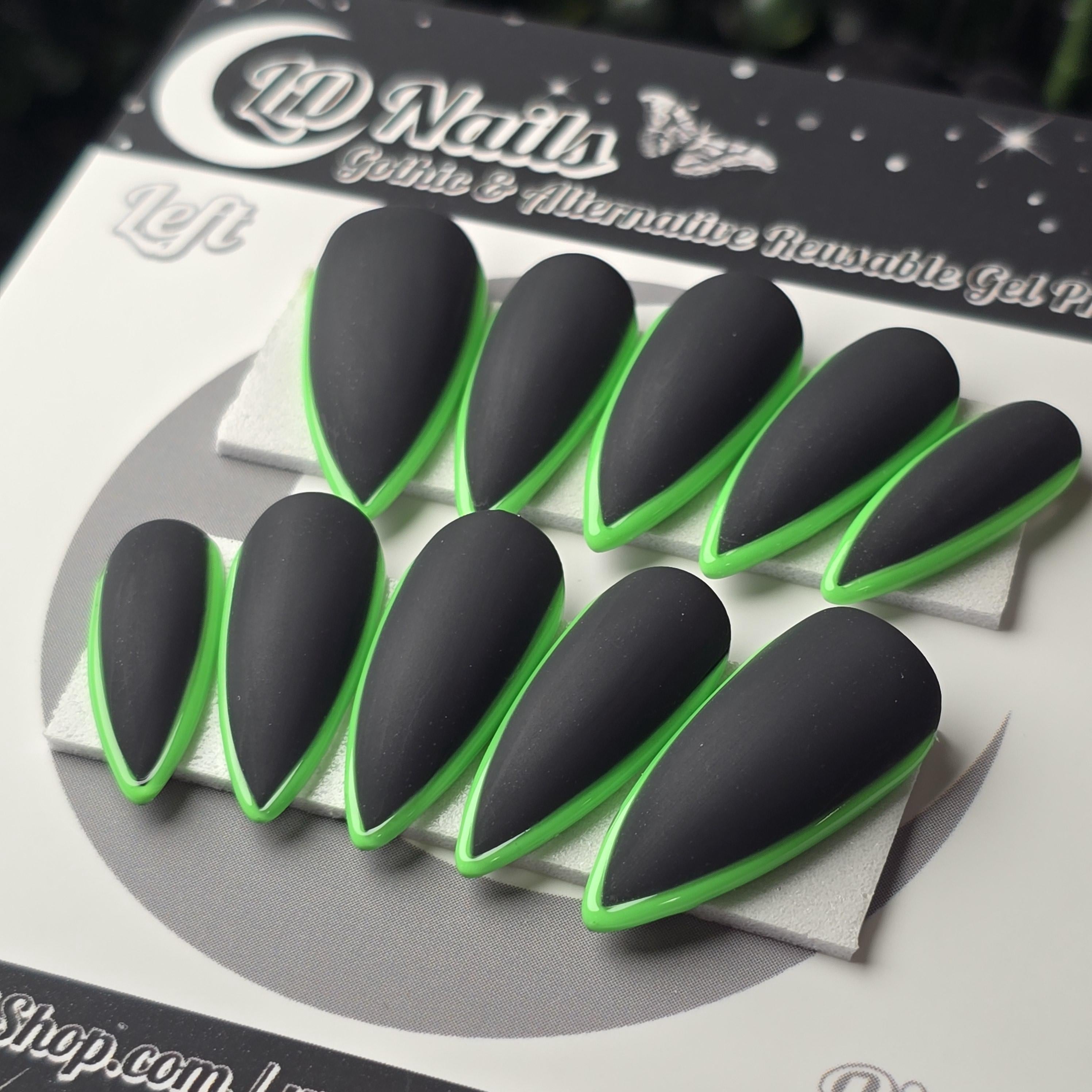 Black and Green Skinny French - Embossed Tips