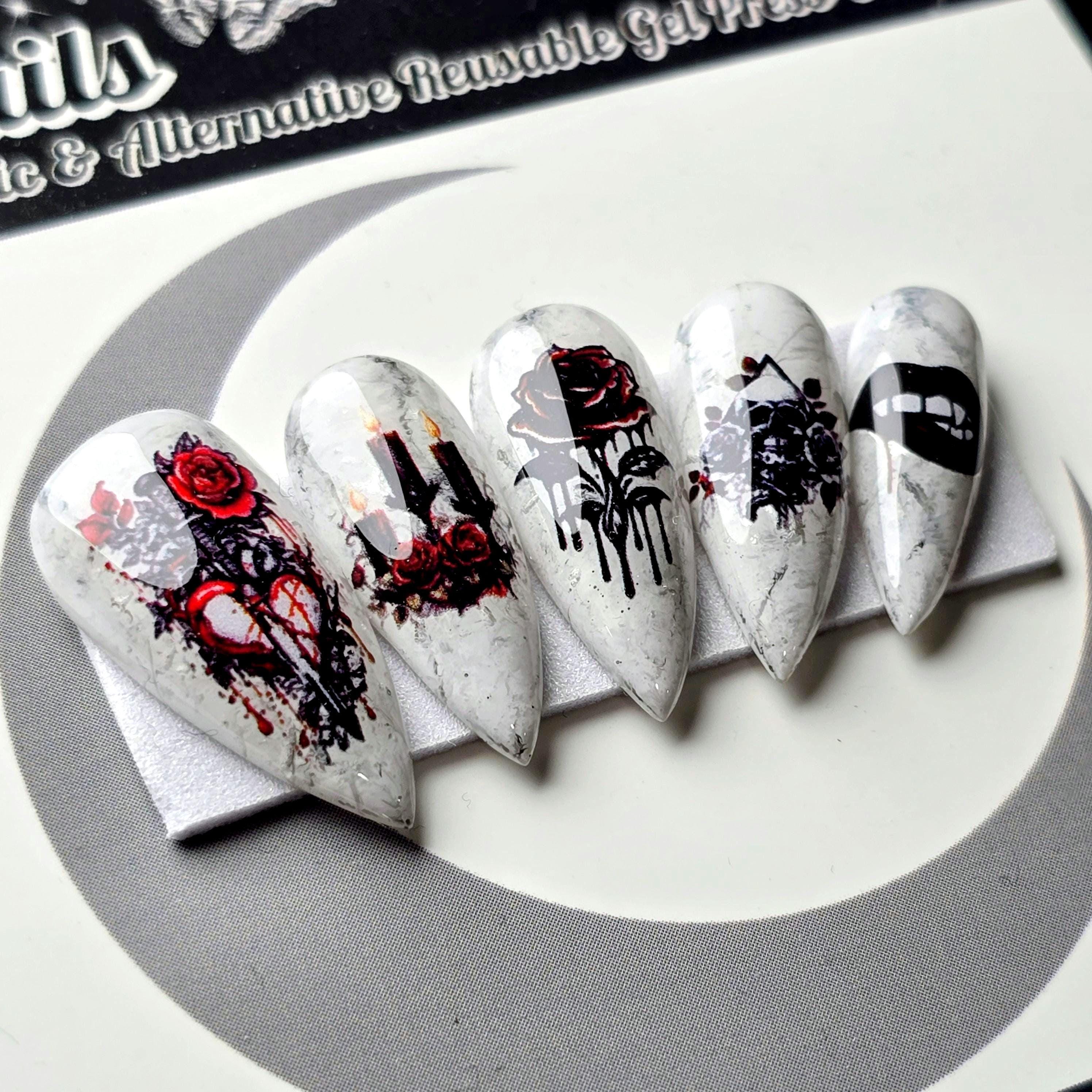 Vampire's Kiss - Crypt Couture