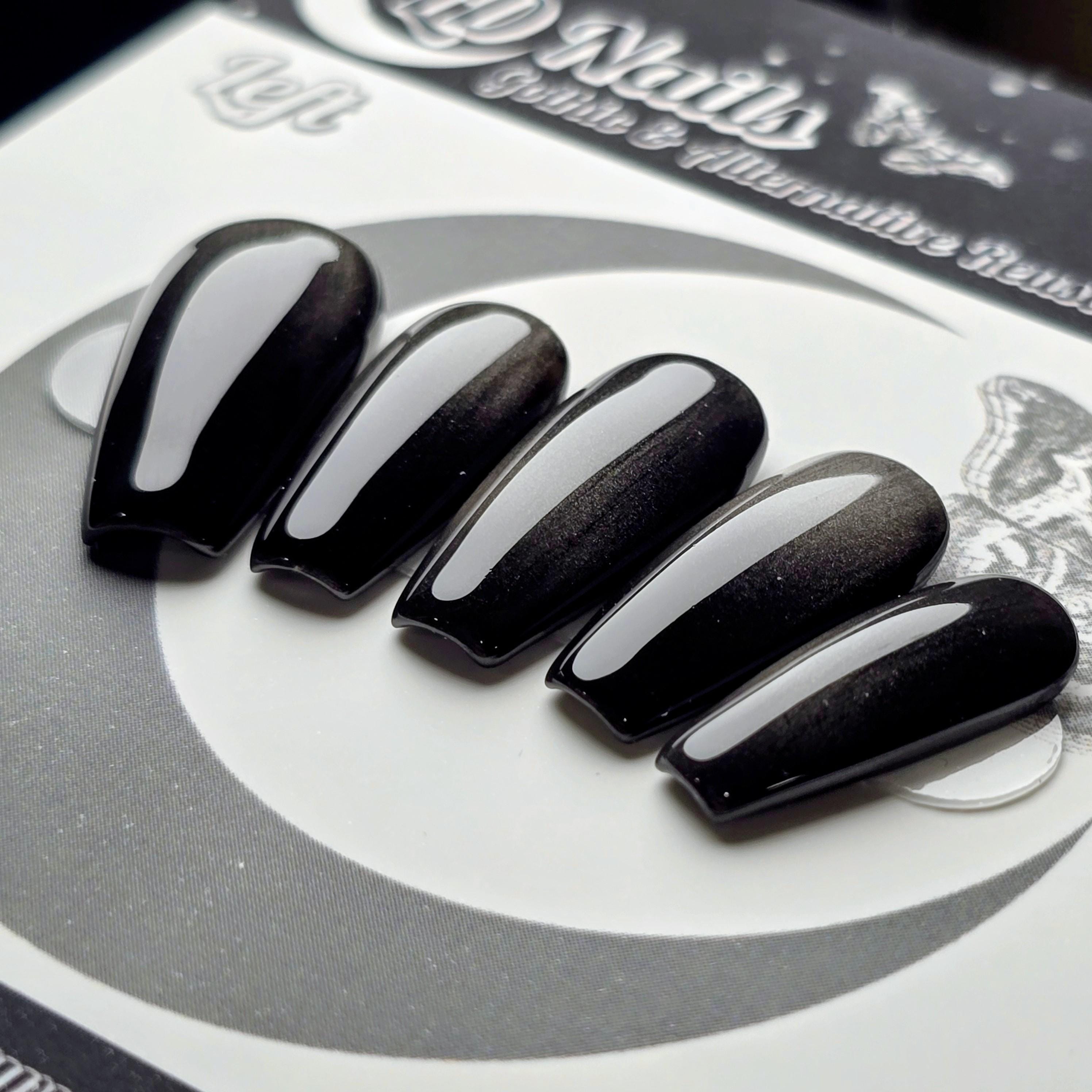 Grave Silk Cat Eye