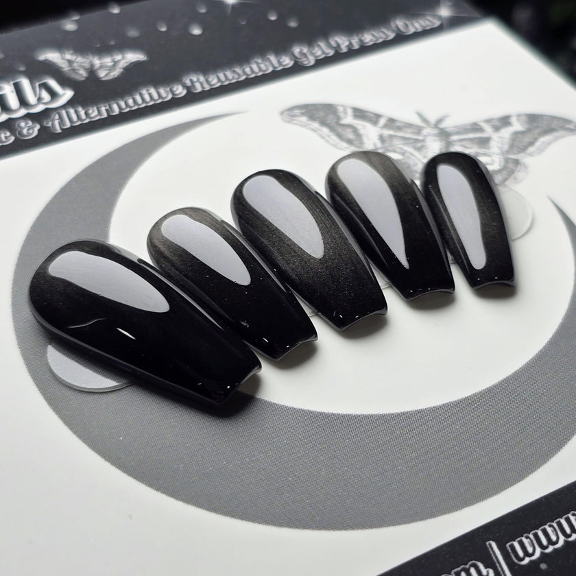 Grave Silk Cat Eye