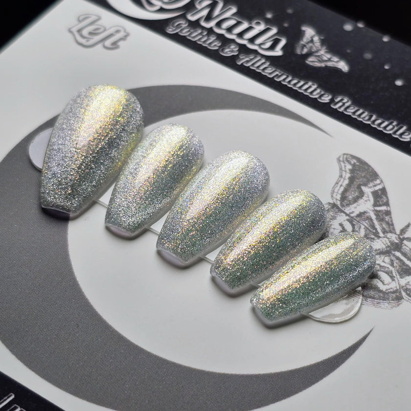 Mirror Mirror: Fairytale Cat Eye