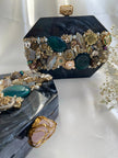 TREASURE Clutch Black