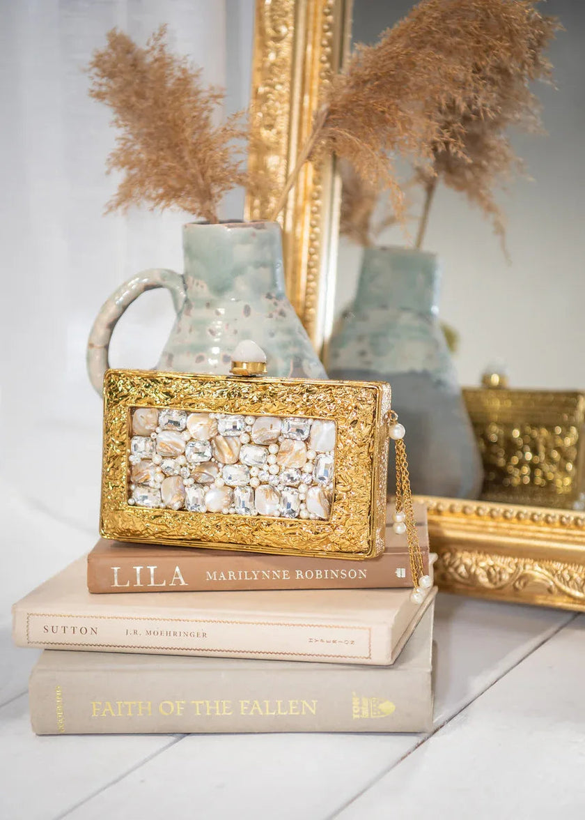 The AMARA Clutch