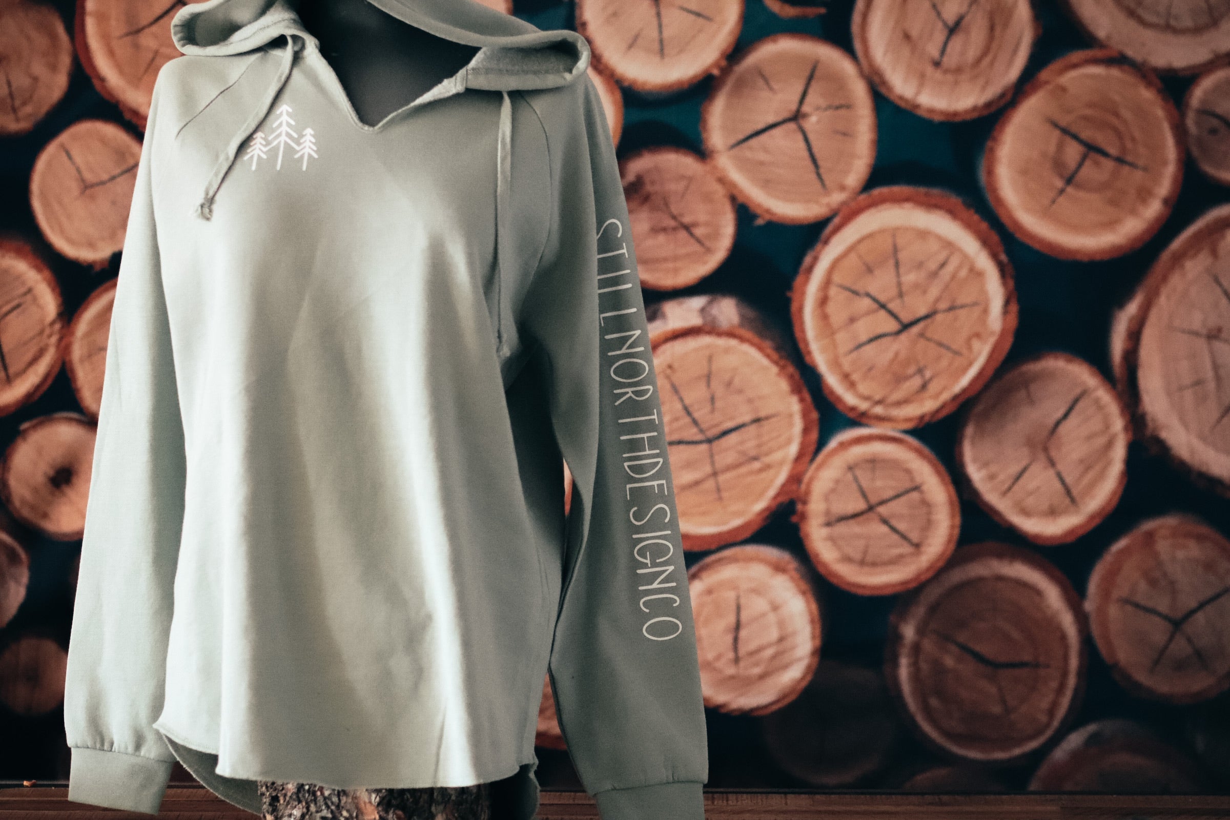 CALIFORNIA COAST V NECK HOODIE
