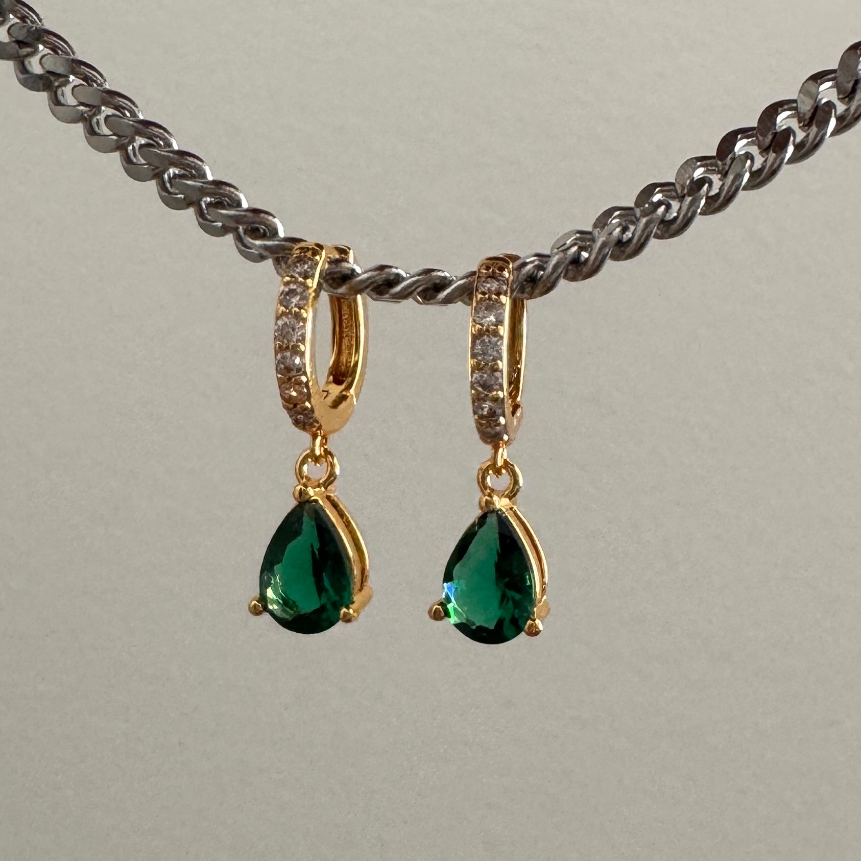 Jenine Hoops