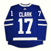 WENDEL CLARK SIGNED ADIDAS TORONTO MAPLE LEAFS BLUE JERSEY – AUTOGRAPHED NHL HOCKEY COLLECTIBLE MEMORABILIA (SIZE L OR XL)