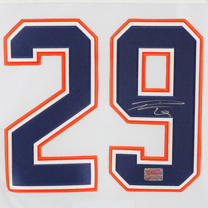 LEON DRAISAITL AUTOGRAPHED EDMONTON OILERS WHITE JERSEY – SIGNED NHL HOCKEY MEMORABILIA COLLECTIBLE (SIZE L OR XL)