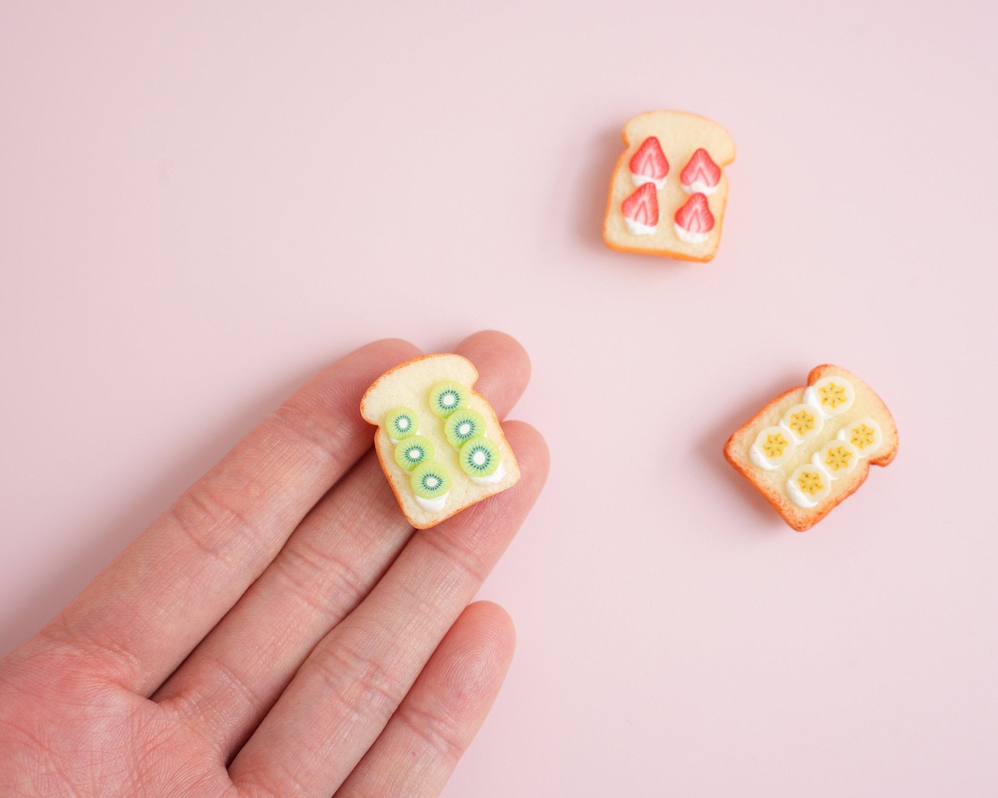 Kiwi Fruit on Toast Pin