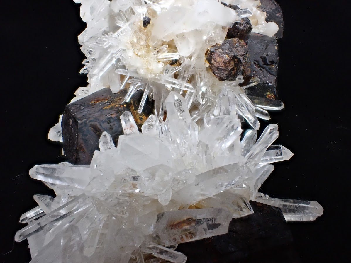 Large Black Pyrite & Quartz Cluster – Fengjiashan Mine (522g)