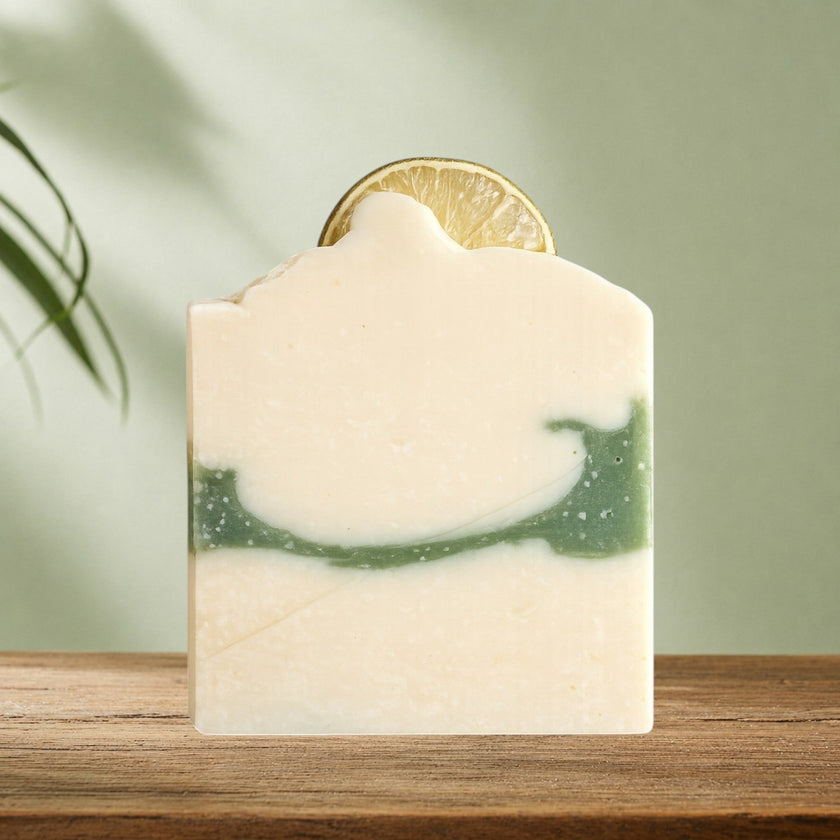 Savon au lait de coco ВAHECCA lime et eucalyptus