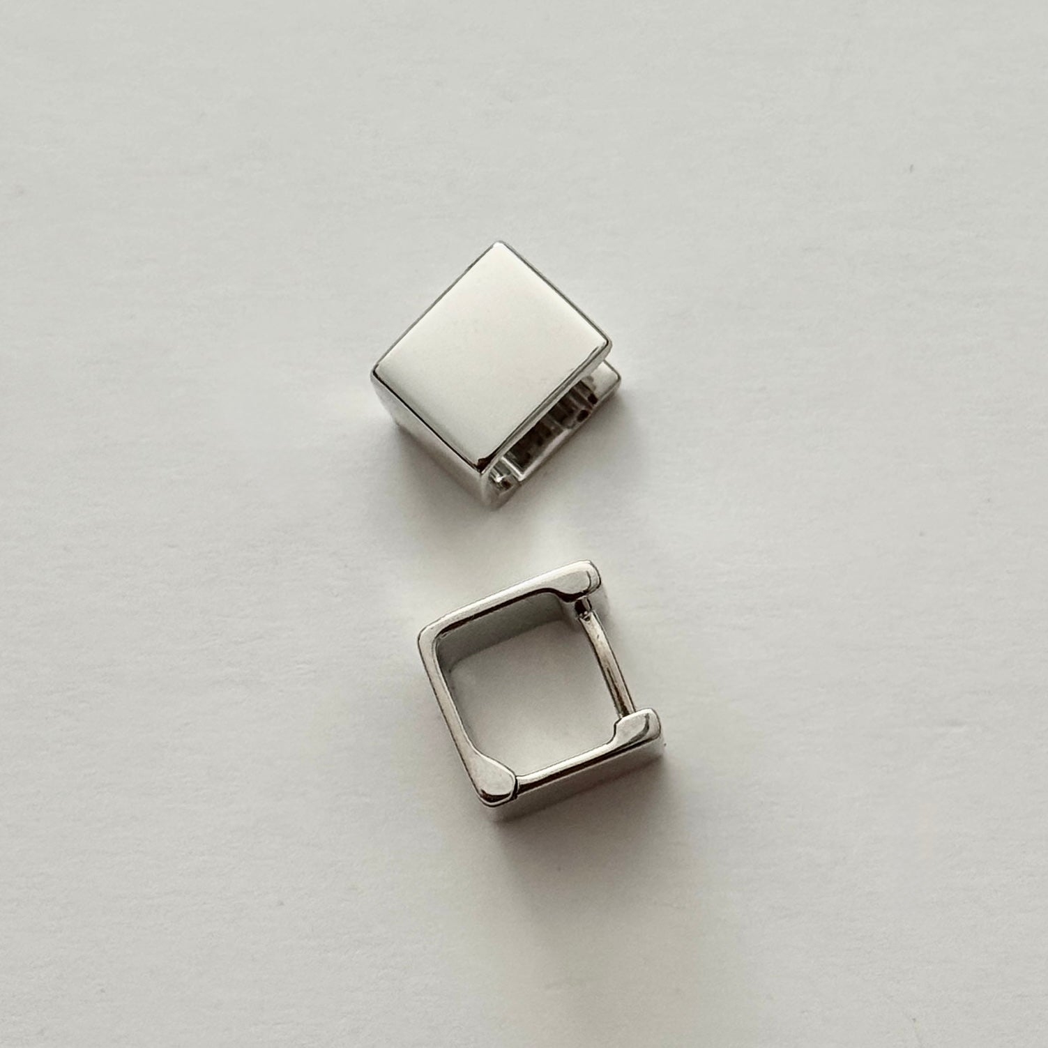 Lexi Square Huggies- Silver