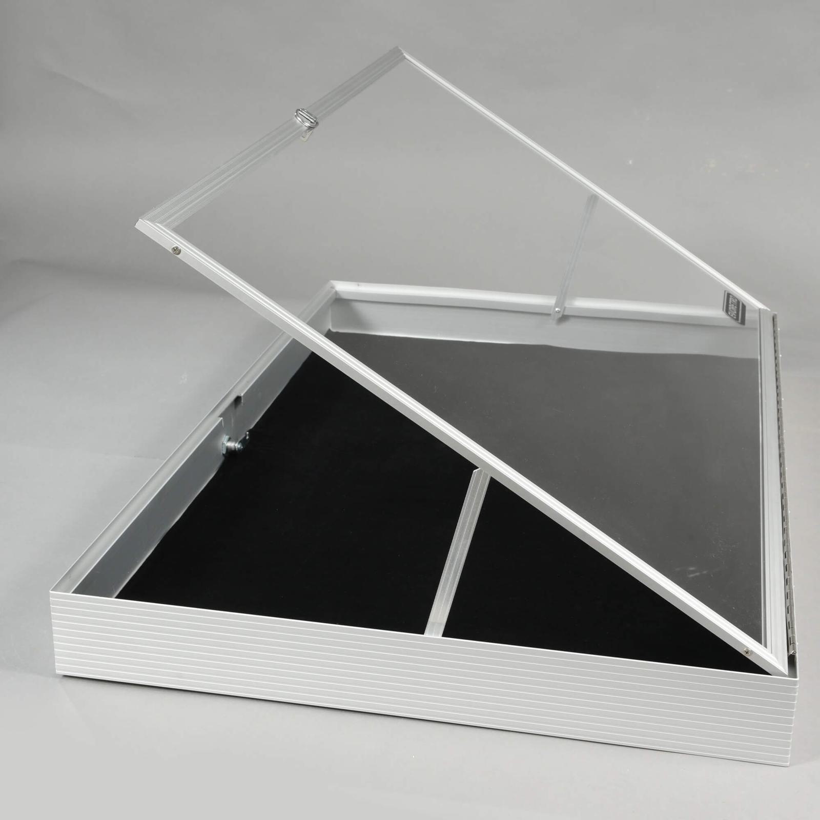 EVORETRO Lockable Display Case 36 x 24 x 4