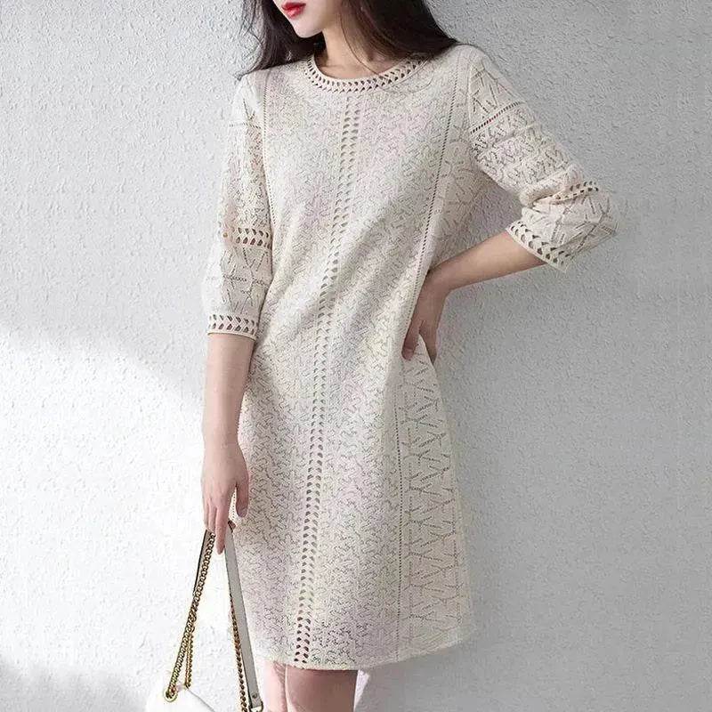 Loose Temperament Hollow-out Three-quarter Sleeve Straight Skirt
