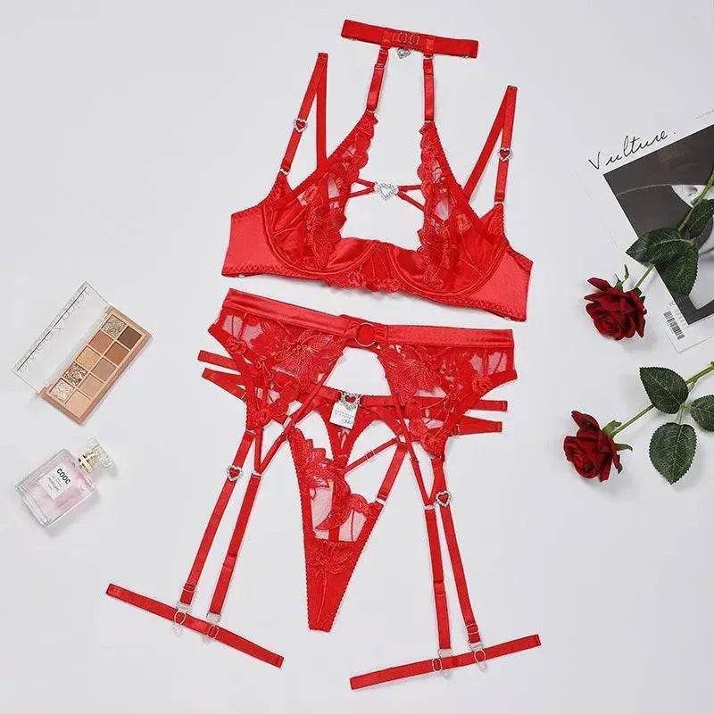 Charming Lingerie – Elegant Lace Bras and Panties for Women