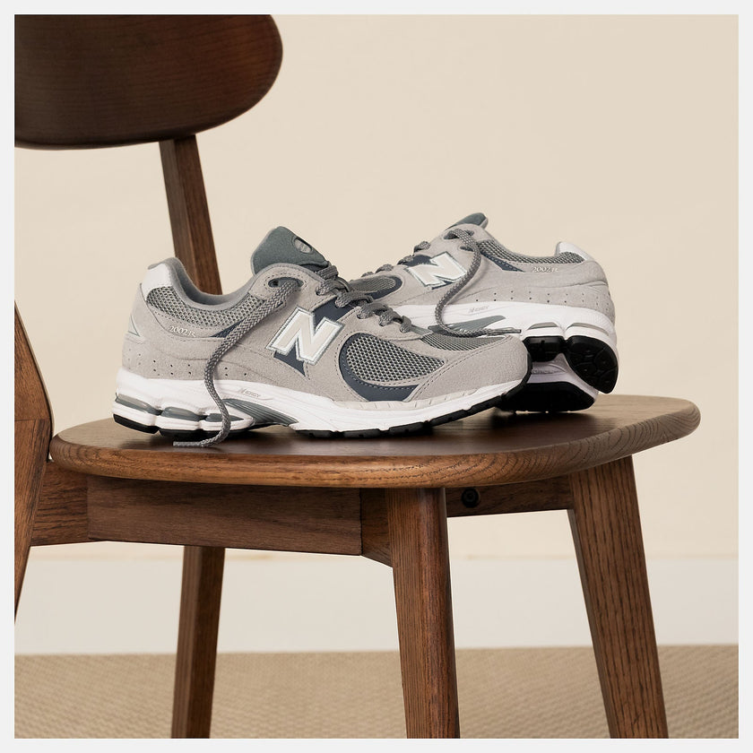 New Balance 2002R M2002RST
