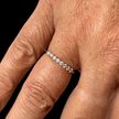 Bague semi-éternité à 8 moissanites en or 10K ou argent sterling