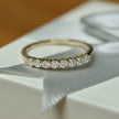 Bague semi-éternité à 8 moissanites en or 10K ou argent sterling