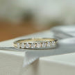 Bague semi-éternité à 8 moissanites en or 10K ou argent sterling