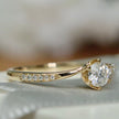 Bague solitaire en or 10K ou argent sterling et moissanites