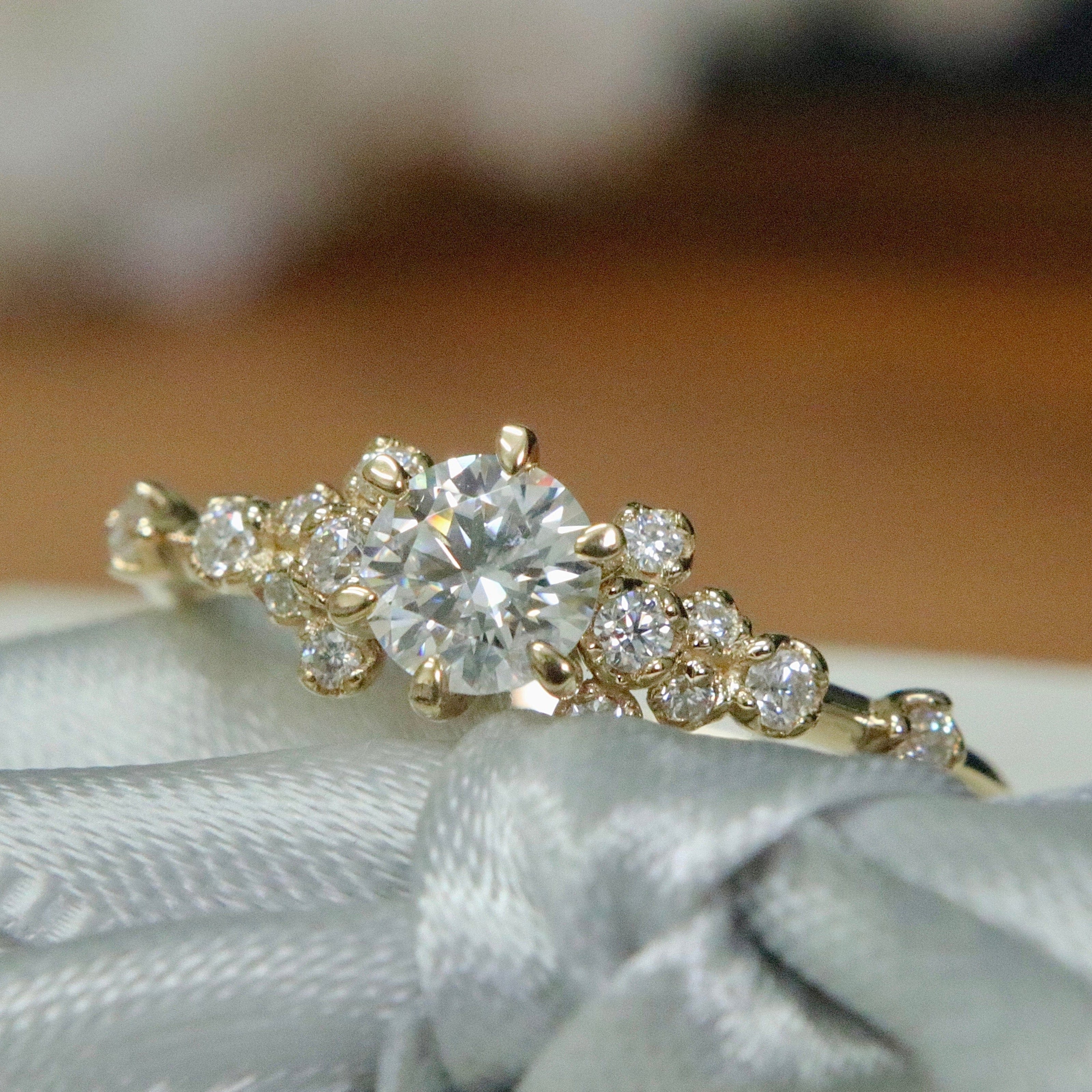 Bague solitaire Nuage - Moissanites