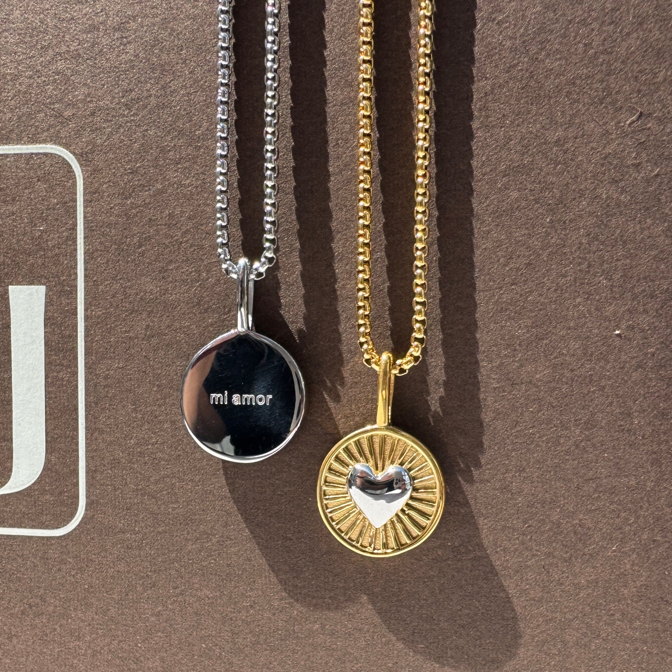 Mi Amor Necklace- Gold