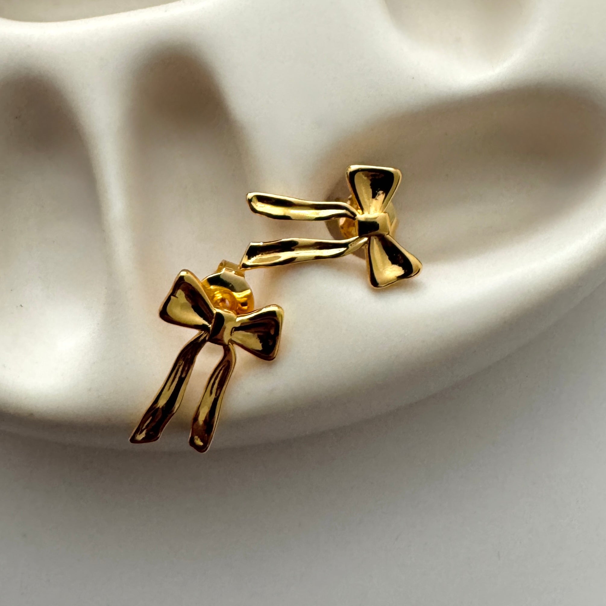 Mini Yasmine Bow Studs- Gold