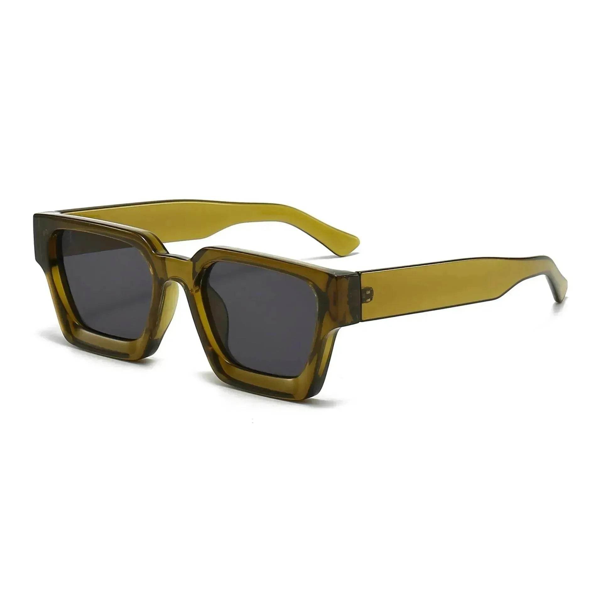 Thick Frame Sunglasses – Minimalist & Versatile