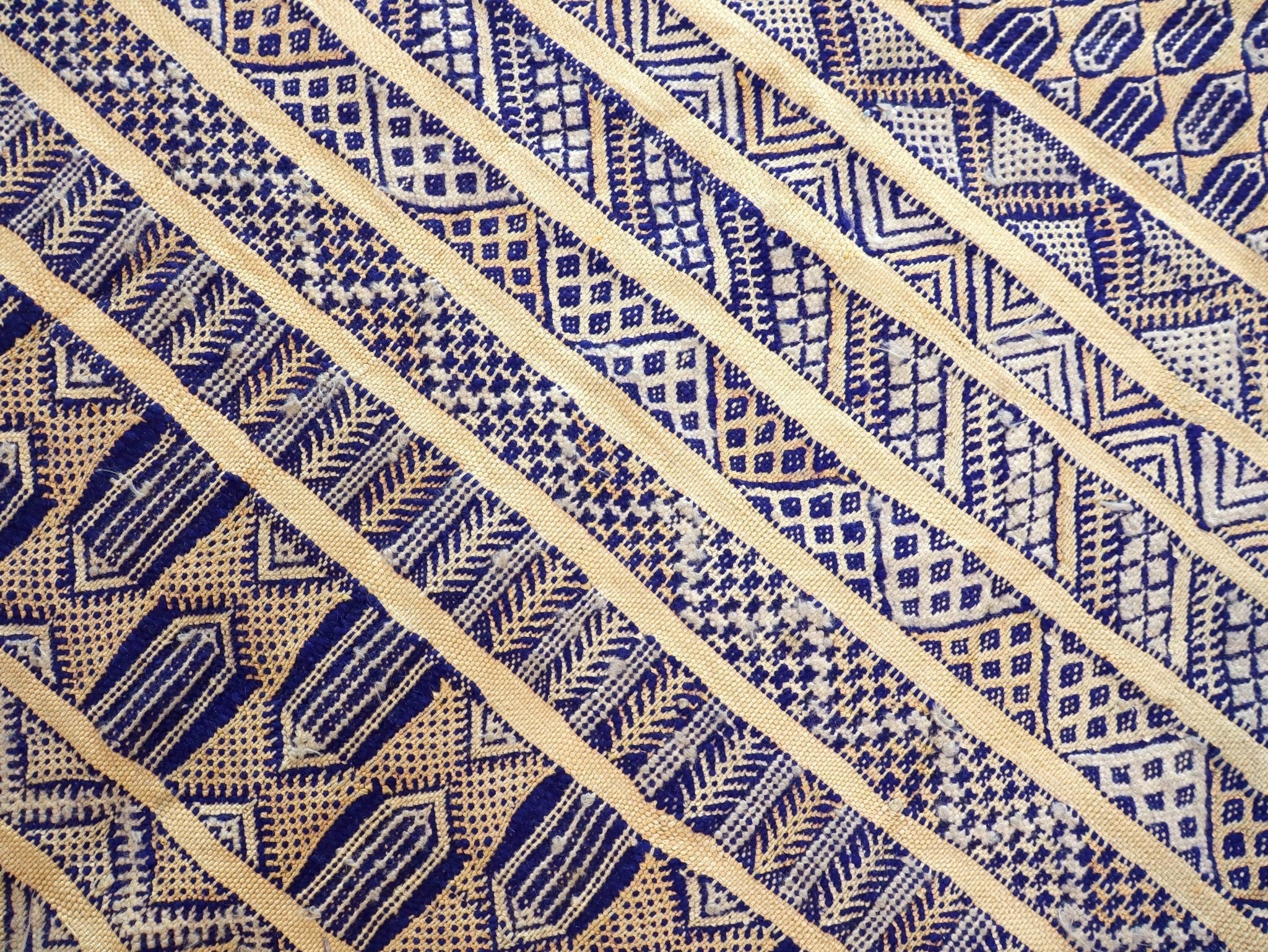 Moroccan Tiflet Kilim Rug | 3' 3