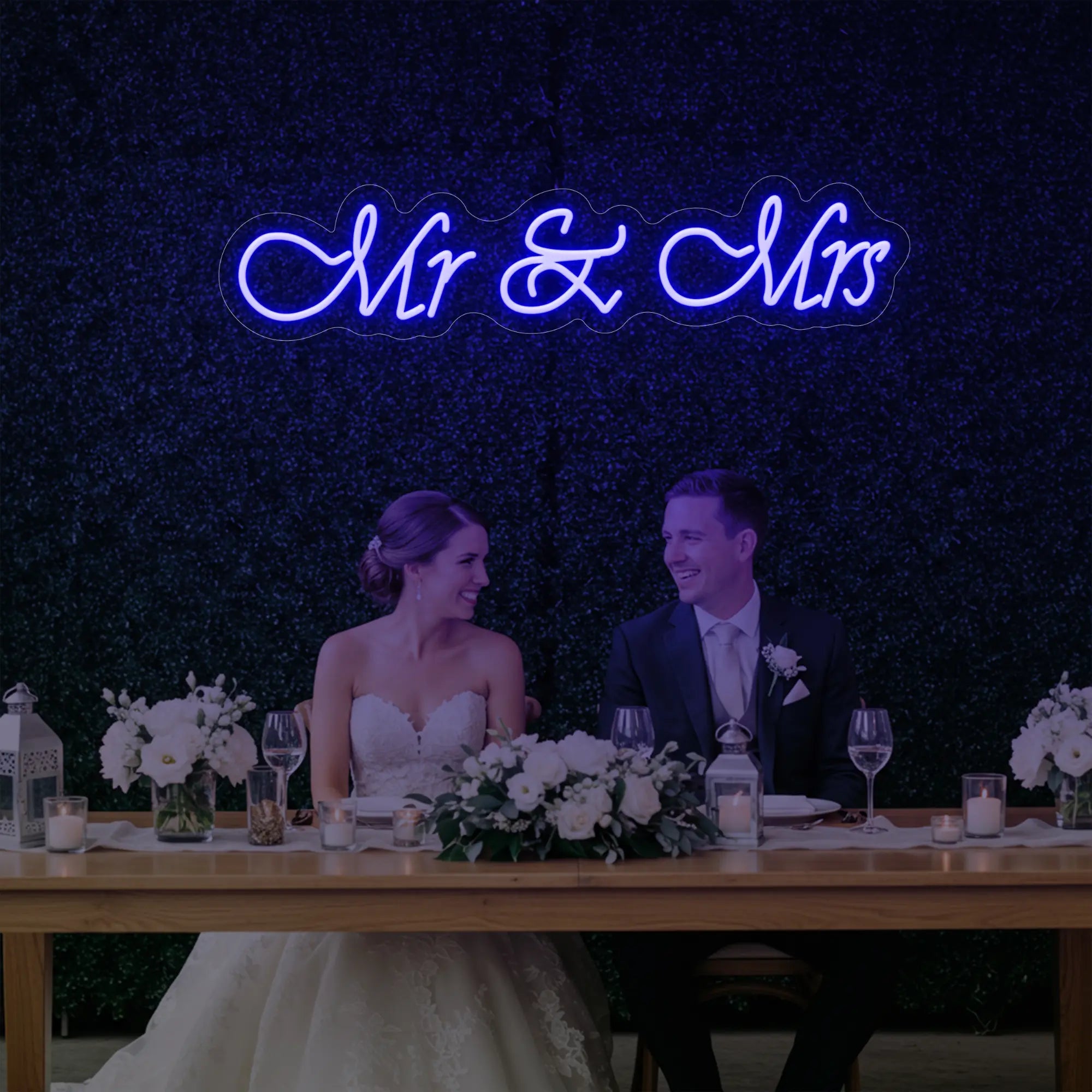 Mr & Mrs V2 Neon Sign
