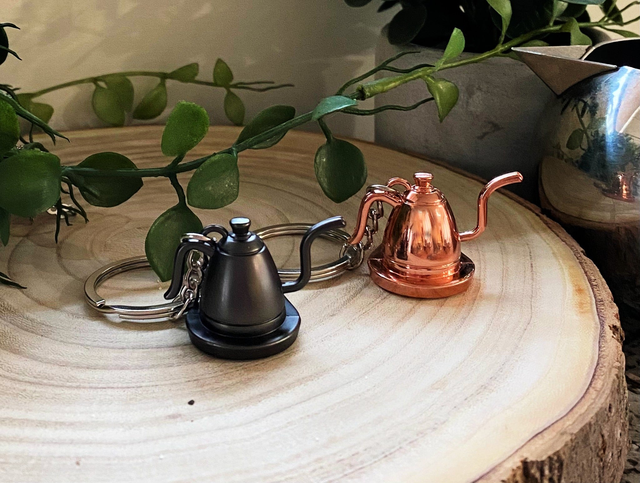 Vintage Tea Pot Key Chain - 2 Colours Available