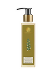 Gel douche soyeux à l'oud et au thé vert de Forest Essentials