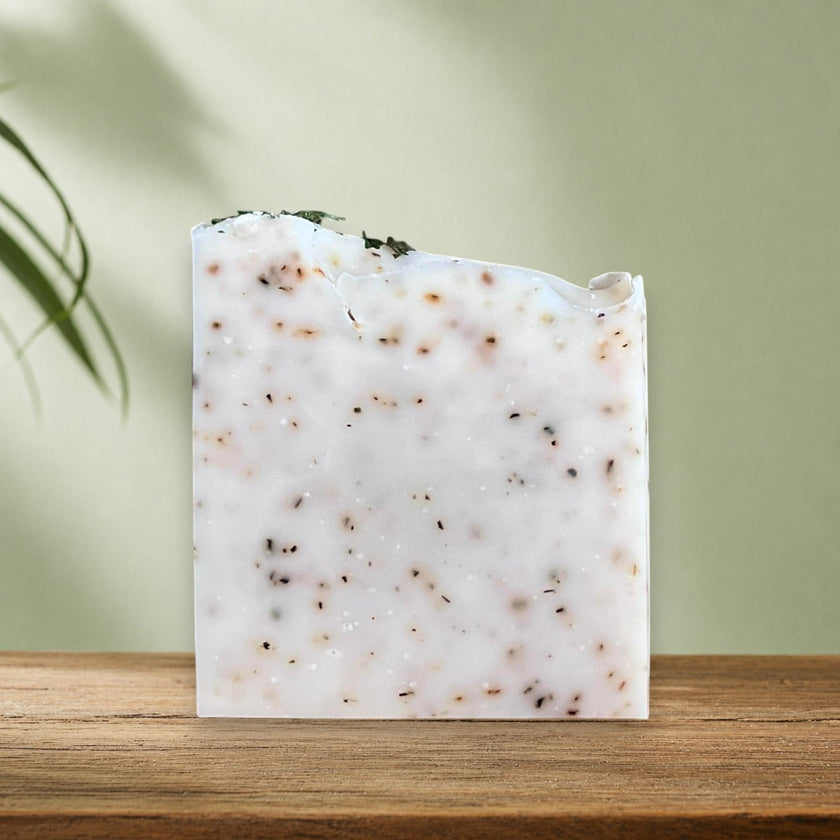 Savon exfoliant PASHA arbre à thé et menthe poivrée